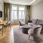 Hotel Mamaison Riverside