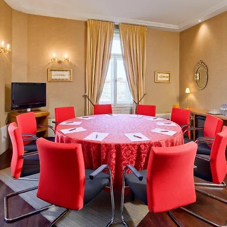 마메종 리버사이드 호텔 5*