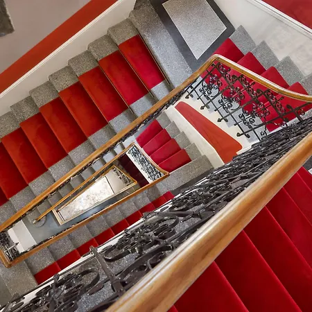 Hotel Mamaison Riverside 5*