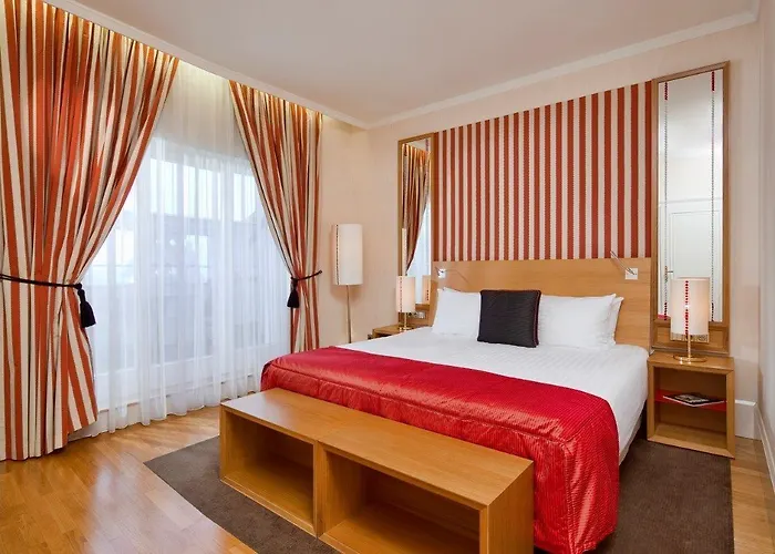 Mamaison Riverside Hotel 5*