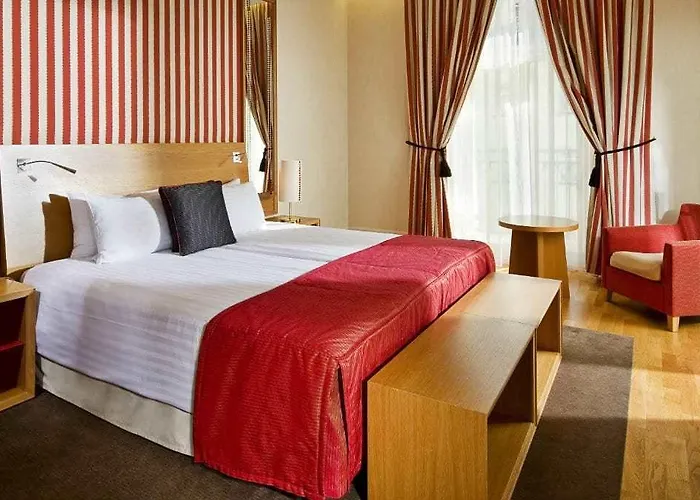 Mamaison Riverside Hotel