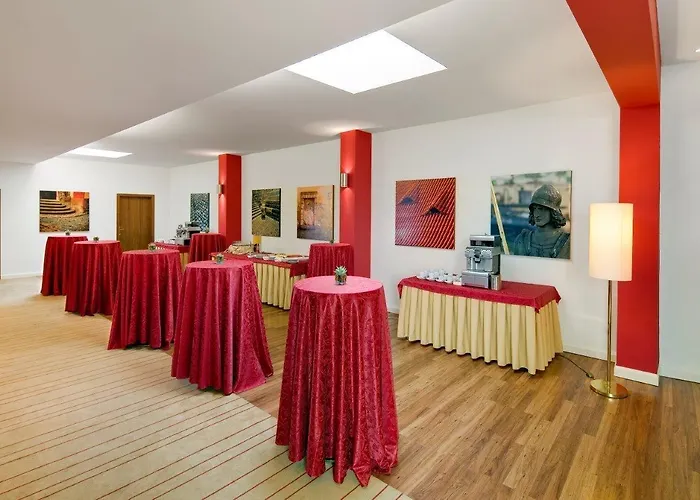 Mamaison Riverside 5*
