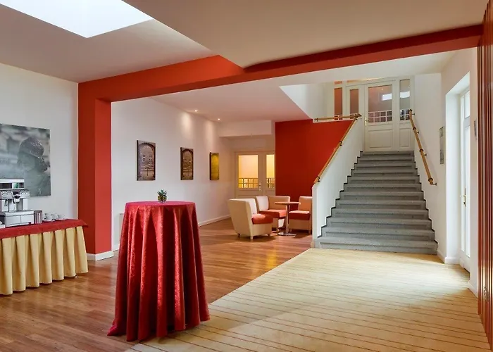 Hotel Mamaison Riverside 5*