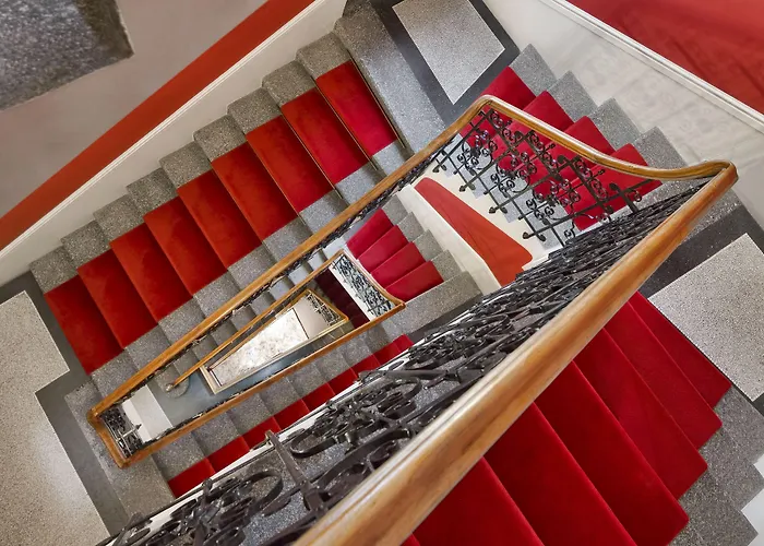 Hotel Mamaison Riverside 5*