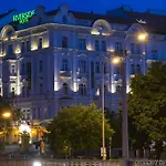Mamaison Riverside 5*