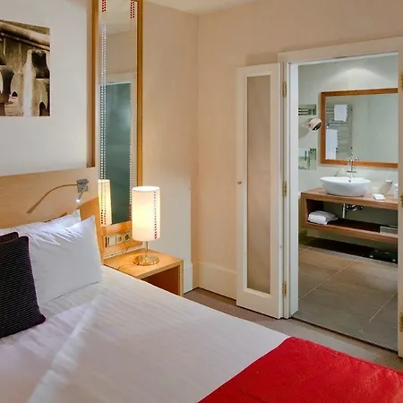 Hotel Mamaison Riverside 5*