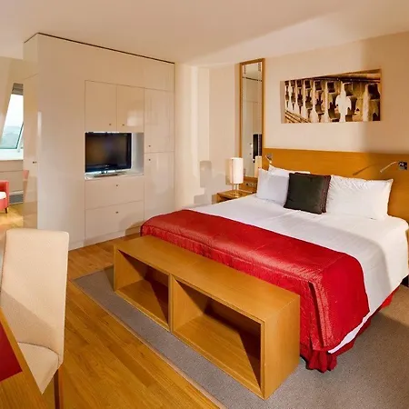 Mamaison Riverside 5* Praga