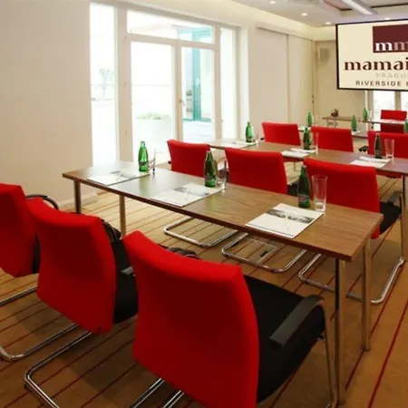 Mamaison Riverside Hotel Praag