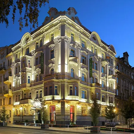 Mamaison Riverside Hotel Praag