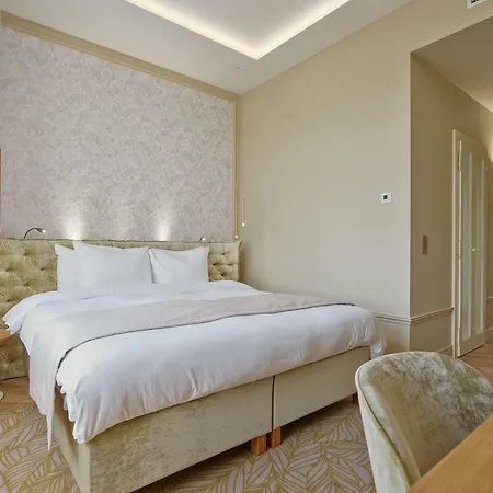 Hotel Mamaison Riverside